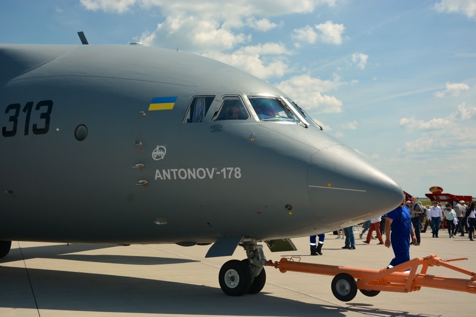 Ан 178. АН 178 шасси. Самолет АН 178. 178. Украинский АН 178.